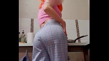 Freya Farting While Cooking XVIDEOS