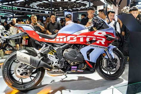 Qjmotor推「賽800仿賽重機」！四缸引擎102匹 對決本田cbr650r Ettoday車雲 Ettoday新聞雲