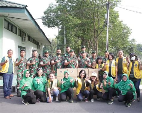 Bakti Sosial Dalam Rangka Hut Ke Yonif Mekanis Raider Bremoro