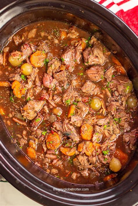 Slow Cooker Beef Bourguignon {So Easy} - The Gay Globetrotter