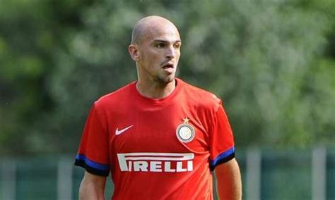 Cambiasso Compie 32 Anni Gli Auguri Dell Inter