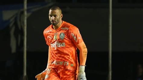 Weverton goleiro do Palmeiras faz reclamação pesada sobre estádio