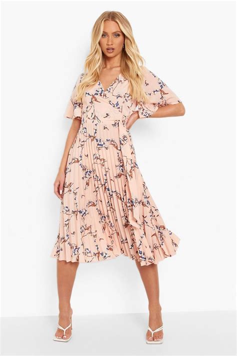 Skater Dresses Long Sleeve Midi And Lace Skater Dresses Boohoo