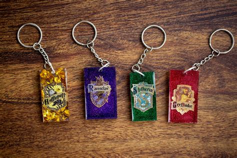 Harry Potter Keychain Hogwarts House Resin Keychain Etsy