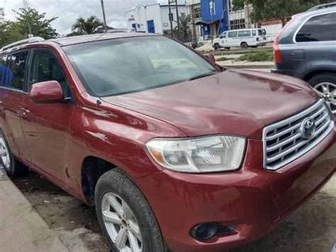 2008 Toyota Highlander Red Autos Nigeria