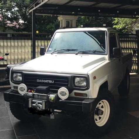 Daihatsu Taft Hiline Pick Up Putih Mesin Sehat Surat Lengkap Di