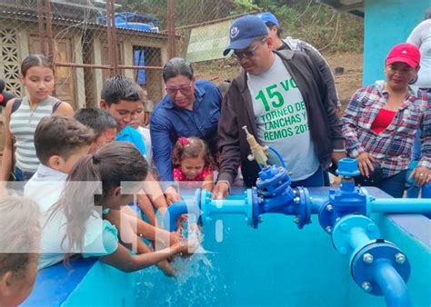 Fresquita Y A Toda Hora Sistema De Agua Potable En La Ceiba Y Las