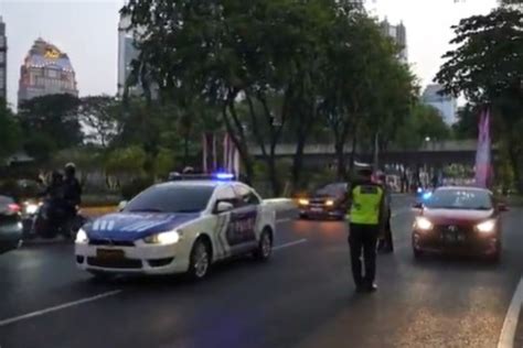 Viral Mobil Polisi Hampir Serempet Rombongan Pm Laos Saat Ktt Asean