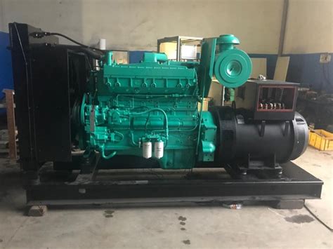 Gerador Weg 450kva Motor Cummins 2000 à Venda