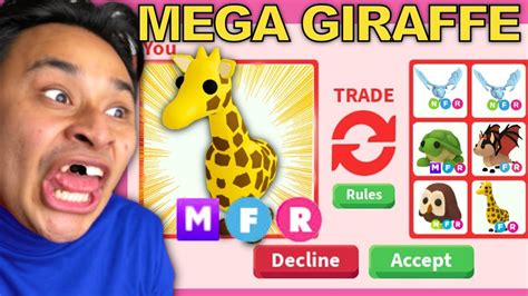 I Traded My Mega Giraffe In The Craziest Richest Server Youtube