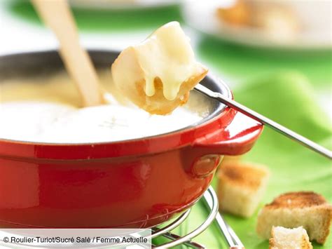 Fondue suisse Moitié Moitié facile et rapide découvrez les recettes