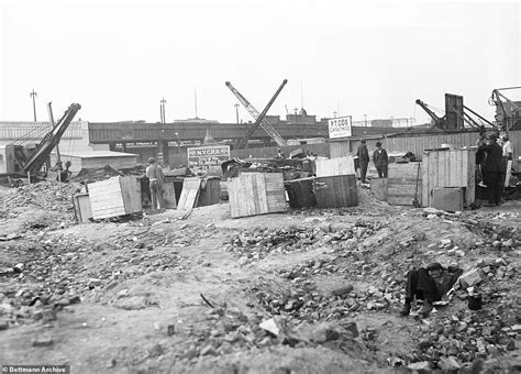 Shocking Photos Of Nyc S Hooverville Homeless Encampments In Central