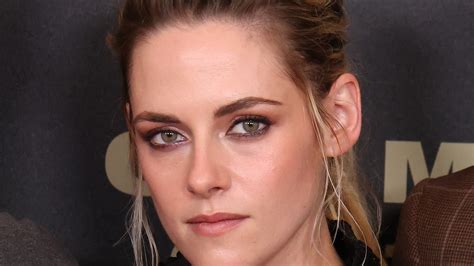 Kristen Stewart Bei Chanel Ihre Neue Frisur Zeigt Wie Der Grunge Look