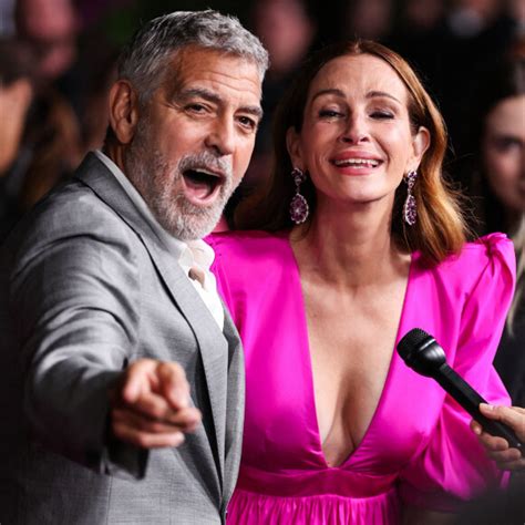 Photo George Clooney Julia Roberts Première du film Ticket to