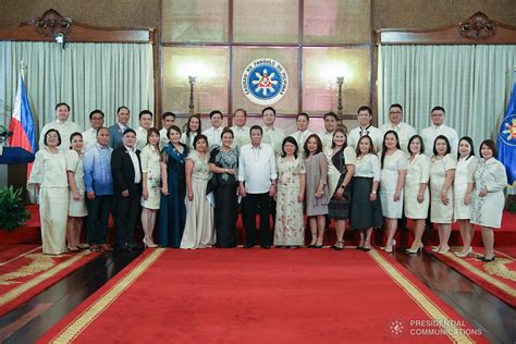 President Rodrigo Roa Duterte Poses For Posterity With The Newly