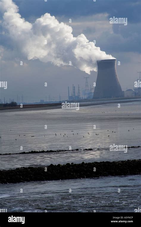 Nuclear Cloud Fotos Und Bildmaterial In Hoher Aufl Sung Alamy