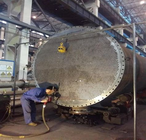 China Customized Titanium Clad Stainless Steel Tube Sheet Manufacturers