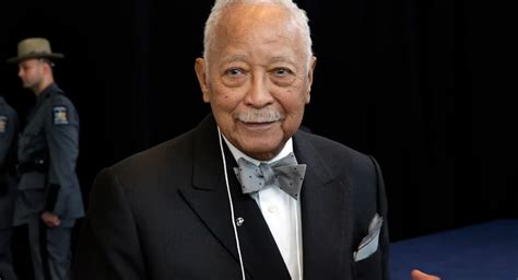 David Dinkins Nycs First Black Mayor Dies At 93 Gothamist