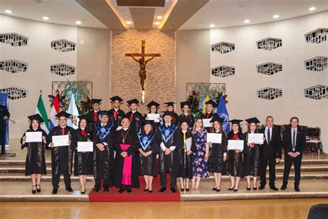 Ceremonia de Graduación de la UC Itapúa UC