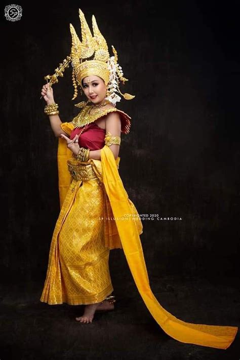 Cute Cambodian Lady Wearing Traditional Costume Cambodia Outfit