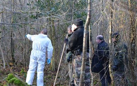 Loc Eguiner Ploudiry 29 Un Crâne Et Des Ossements Retrouvés Dans Un