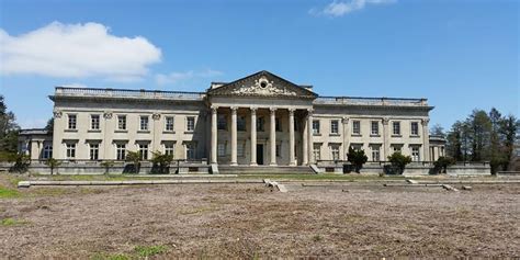 Inside Abandoned Mansions 6 Hauntingly Beautiful Us Sites