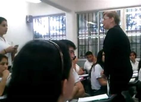 Maestra Del Cbtis Expone A Alumna Frente A Sus Compa Eros Por