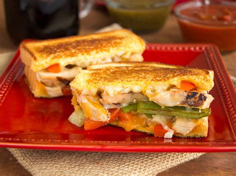 Chicken Fajita Grilled Cheese Martins Famous Potato Rolls And Bread