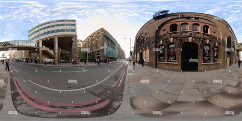 360° view of handheld - London tower bridge station - streetview - Alamy