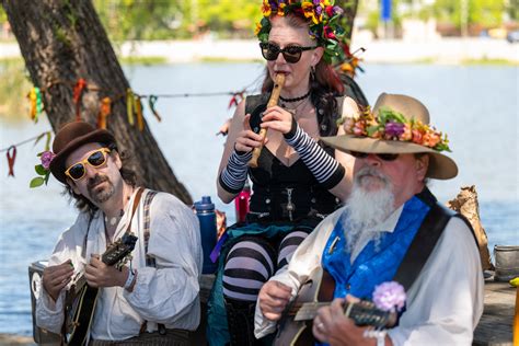 Live Shots Jigs Galore Maypole Madness At Céilí On The Lakes Beltane