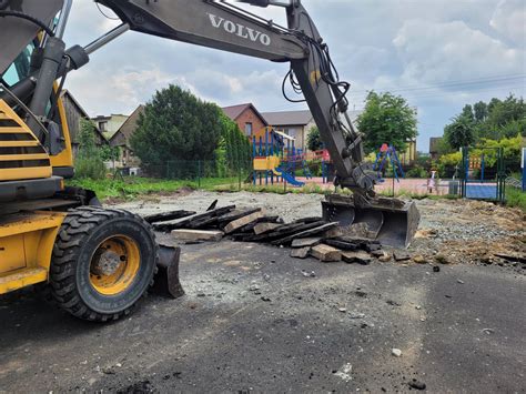 Prace budowlane rozpoczęte w Kraszewicach powstaje nowe boisko