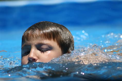 Imagen De Niños Nadando Imagui