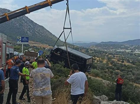 Brahim Tatl Ses Bodrum Da Trafik Kazas Ge Irdi Olay Yerinden Ilk