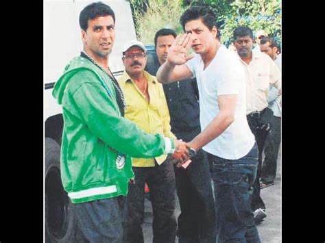 Rare Pictures Of Akshay Kumar With Shahrukh Khan - Filmibeat