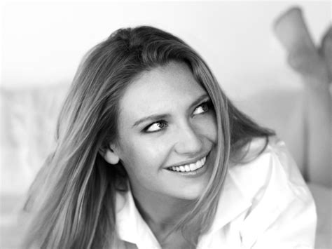X X Blonde Girl Anna Torv Actress Celebrity Long