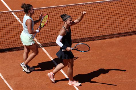 Parigi Doppio Donne Errani Paolini Volano Ai Quarti