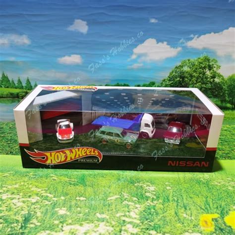 HOT WHEELS PREMIUM NISSAN GARAGE COMPLETE WITH ORIGINAL SEAL PACKING READY STOCK DATSUN 510