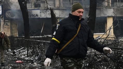 Siege of Mariupol: Fresh Russian attacks throw evacuation into chaos ...