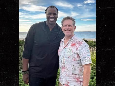 Nba S First Openly Gay Player Jason Collins Diagnosed With Brain Tumour