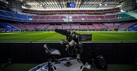 Torna Una Partita Di Serie A In Chiaro Milan Napoli Amarcord Per Il Calcio