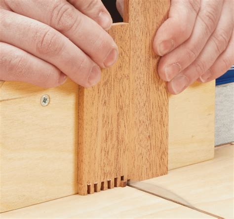 A Box Joint Jig For Your Crosscut Sled Woodsmith