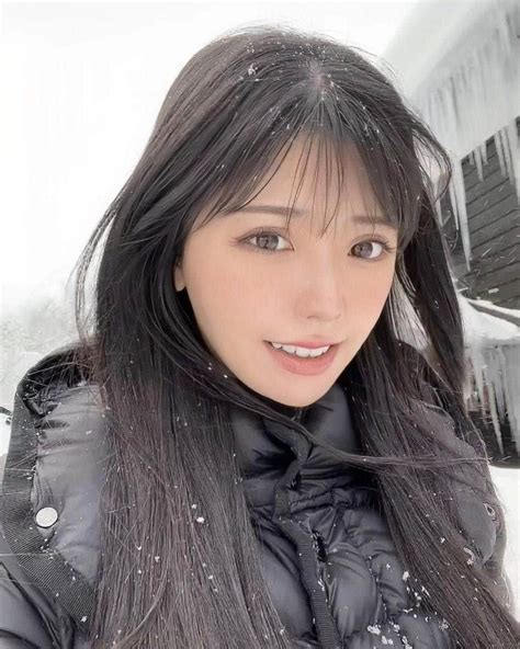 美女naviさんのインスタグラム写真 美女naviinstagram「【美女navi ☻】雪景色⛄️ 今回ご紹介させていただく方は ️ Miwa さん ️ Miiiwa