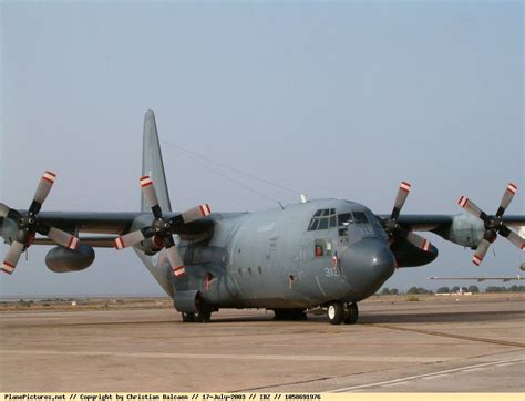 Picture Canada Royal Canadian Air Force Lockheed CC 130E Hercules