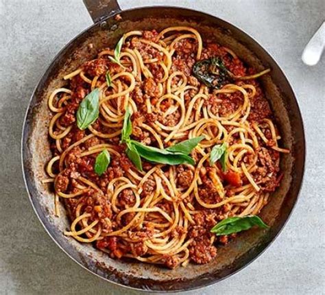 Spaghetti Bolognese With Turkey Mince - Tabitomo