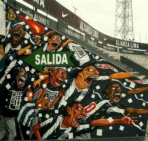 Street Art In Stadium Comando Svr Street Art Art Futbol Soccer