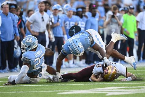 UNC Football Vs Pitt Alijah Huzzie S Punt Return Gives Tar Heels Lead