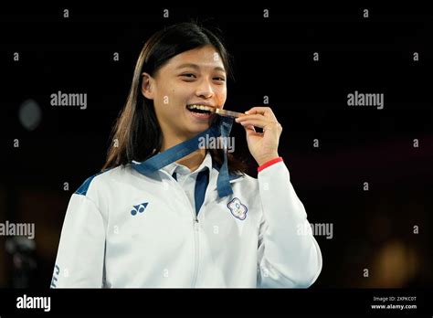 Bronze Medalists Taiwans Wu Shih Yi Poses On The Podium For The Women