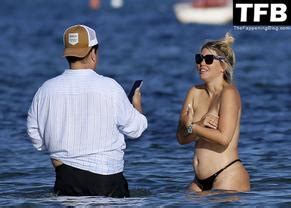 Wanda Nara Sexy Seen Flashing Her Nude Boobs On The Beach In Ibiza Aznude
