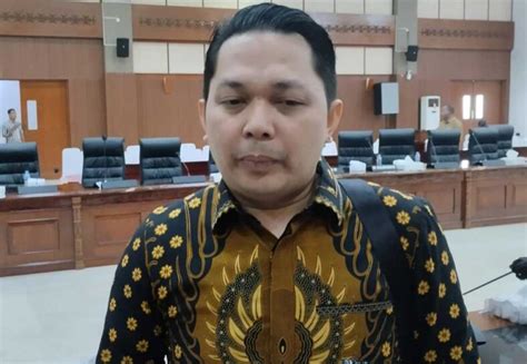 November Nanti Jasa Nakes Covid Rsud Haulussy Dibayarkan