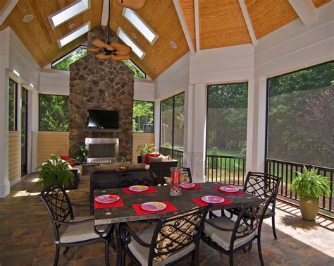 30 Delightful And Intimate Three Season Screened Porch Ideas